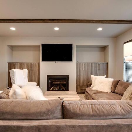 Luxury Townhome On The Park With Bridger Mtn Views โบซแมน ภายนอก รูปภาพ