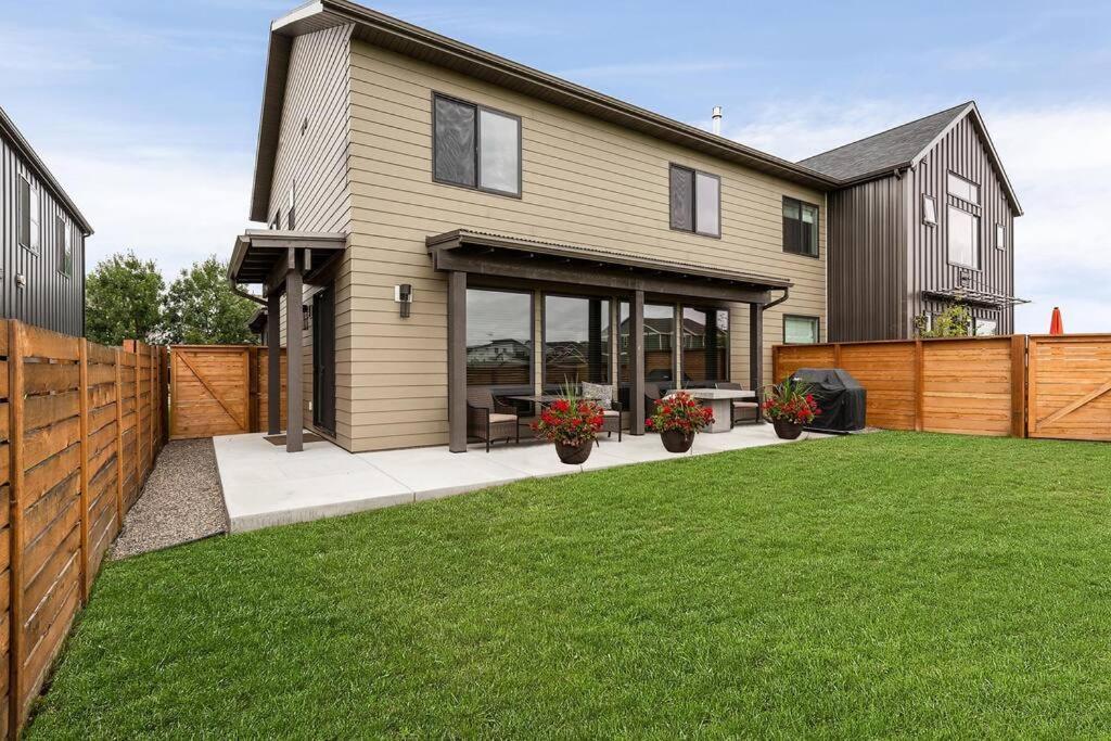 Luxury Townhome On The Park With Bridger Mtn Views โบซแมน ภายนอก รูปภาพ